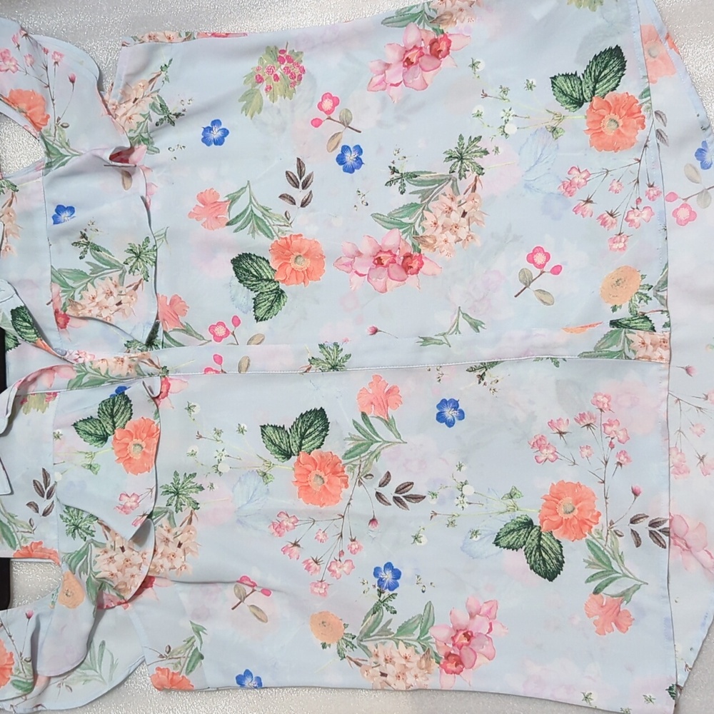 Express Women's Cold Shoulder Light Blue Floral Top Size Large - Picture 3 of 10